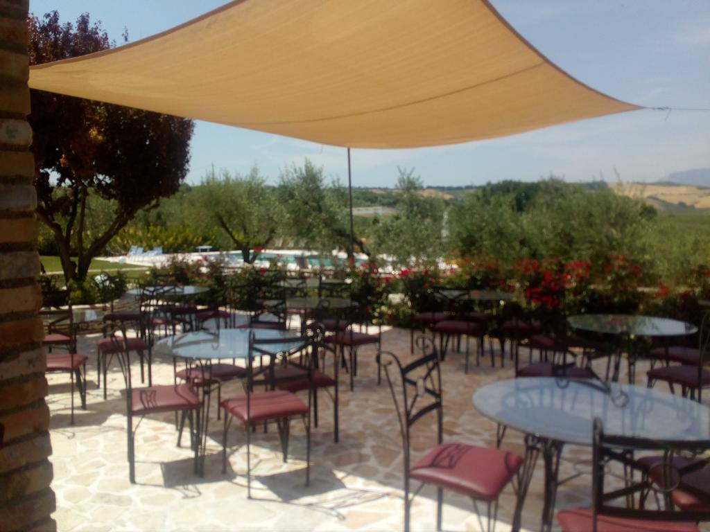 Agriturismo Piccolo Albero Loreto Aprutino Eksteriør billede