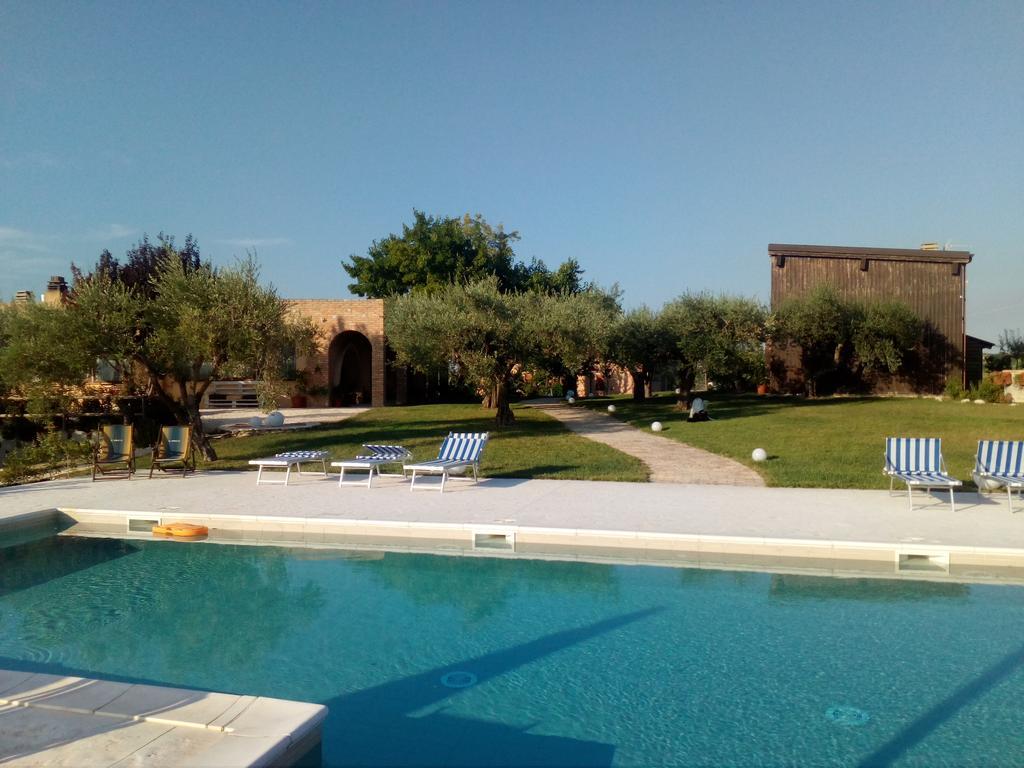 Agriturismo Piccolo Albero Loreto Aprutino Eksteriør billede
